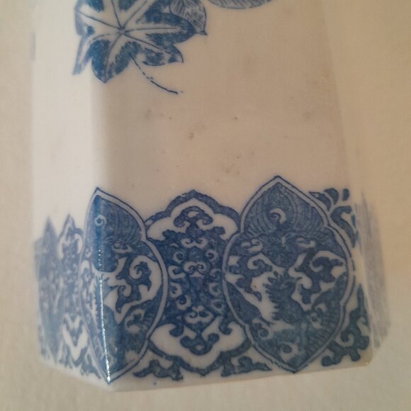 VTG Ceramic Octagonal Blue & White Stem Vase - Picture 5 of 6